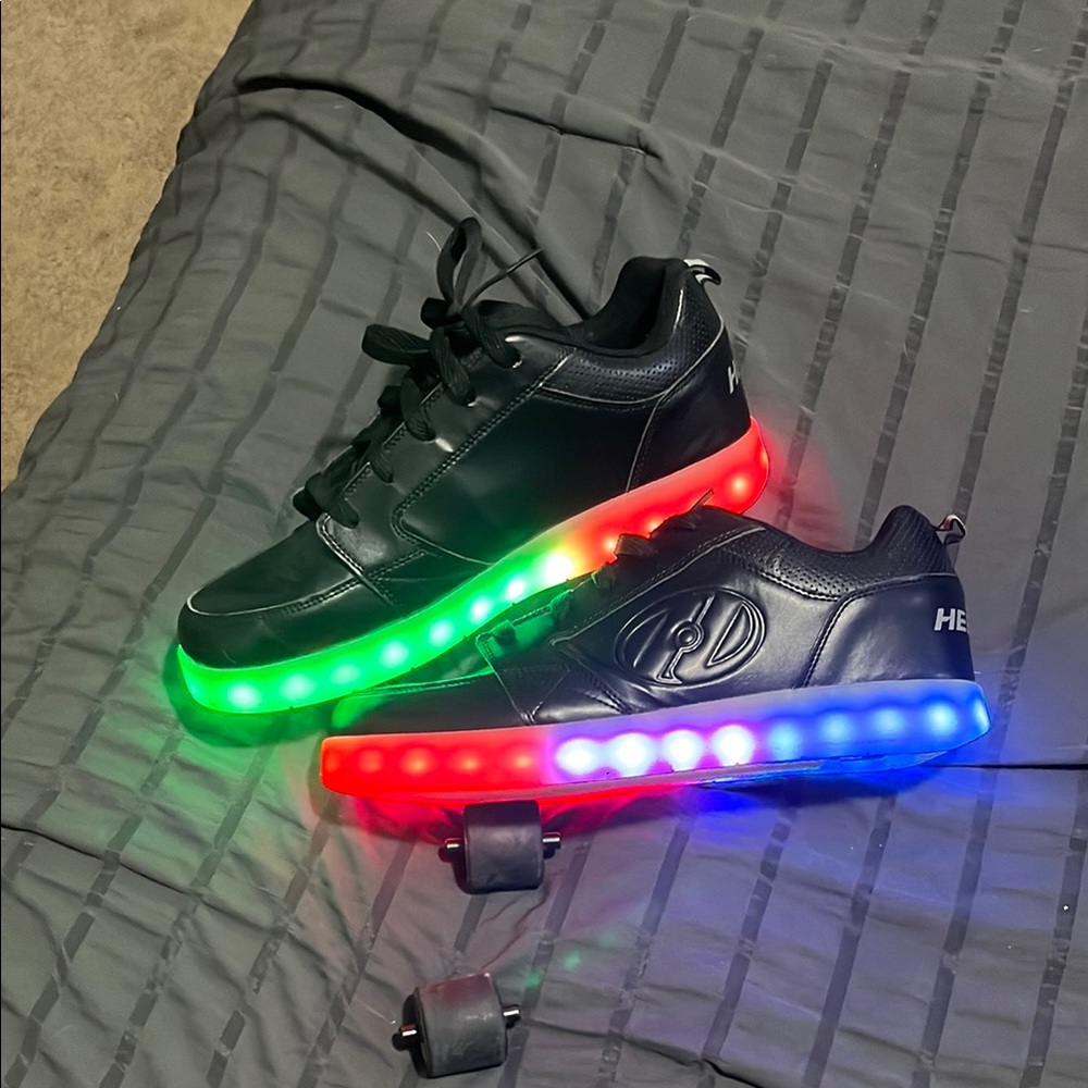 Heelys Kids LED Light-Up Black Sneakers